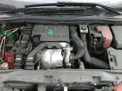 Veicolo di demolizione citroen c4 coupe vtr dell'anno 2010 alimentato 9hx