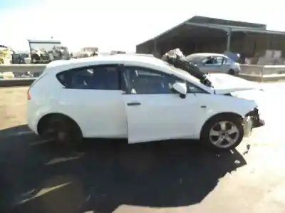 Scrapping Vehicle seat leon (1p1) 1.9 tdi of the year 2009 powered bls