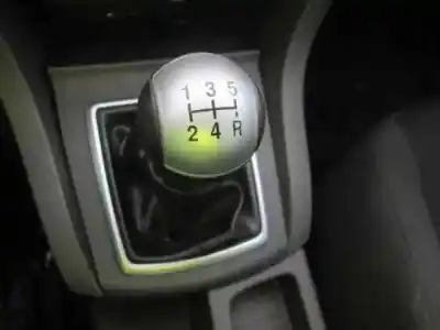 Veículo de Sucata ford focus berlina (cap) ambiente (d) do ano 2006 alimentado kkda