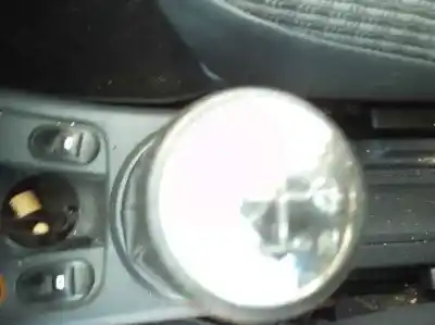 Veículo de Sucata citroen c3 1.4 hdi exclusive do ano 2004 alimentado 8hx