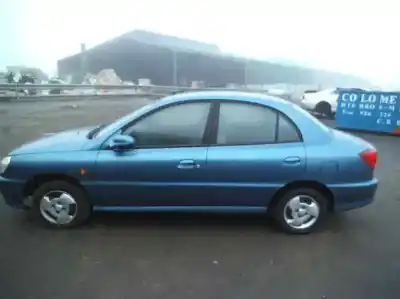 Veículo de Sucata kia rio 1.5 cat do ano 2001 alimentado a5d