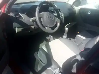 Veículo de Sucata renault megane ii berlina 3p confort authentique do ano 2003 alimentado k4m t7