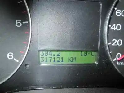 Здавання транспортного засобу ford focus c-max (cap) trend (d) року 2004 потужний g8da