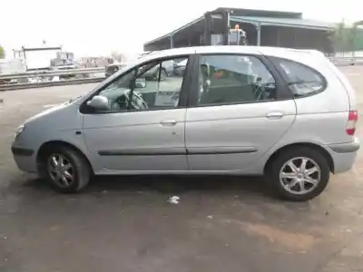Scrapping Vehicle renault scenic (ja..) 1.6 16v authentique (ja0b/11) of the year 2001 powered k4m