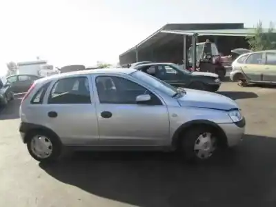 Veicolo di demolizione opel corsa c (x01) 1.7 dti (f08 f68) dell'anno 2003 alimentato y17dt