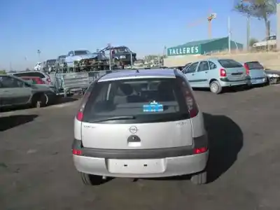 Veicolo di demolizione opel corsa c (x01) 1.7 dti (f08 f68) dell'anno 2003 alimentato y17dt