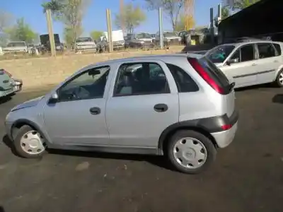 Veicolo di demolizione opel corsa c (x01) 1.7 dti (f08 f68) dell'anno 2003 alimentato y17dt