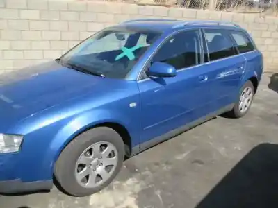 Veículo de Sucata audi a4 avant (8e) 1.8 t quattro do ano 2001 alimentado avj