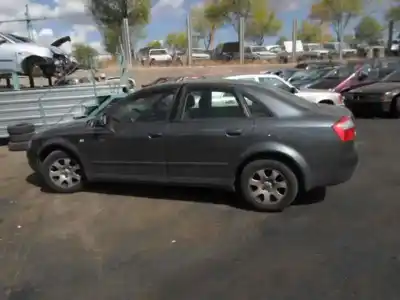 Veículo de Sucata audi a4 avant (8e) 1.9 tdi (96kw) do ano 2001 alimentado awx