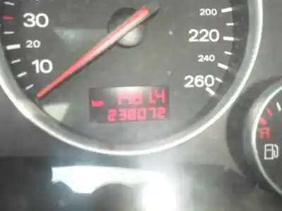 Veículo de Sucata audi a4 avant (8e) 1.9 tdi (96kw) do ano 2001 alimentado awx