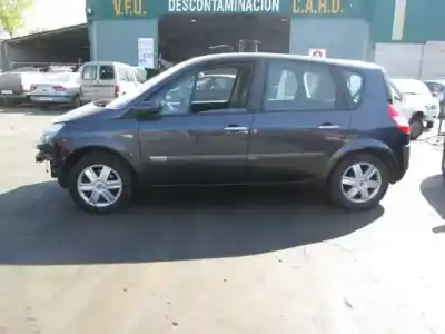 Veículo de Sucata renault scenic ii 1.9 dci diesel do ano 2004 alimentado f9q d8