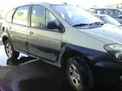 Scrapping Vehicle renault scenic rx4 (ja0) 1.9 dci salomon of the year 2001 powered f9q k7