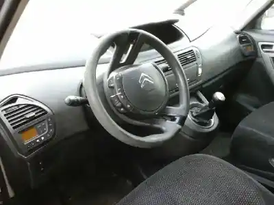 Veículo de Sucata citroen c4 grand picasso sx do ano 2008 alimentado 9hz