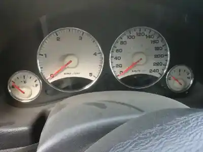 Veicolo di demolizione chrysler jeep cherokee (kj) 2.5 crd cat dell'anno 2004 alimentato 09c