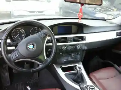 Veículo de Sucata bmw serie 3 berlina (e90) 320d do ano 2009 alimentado n47d20c