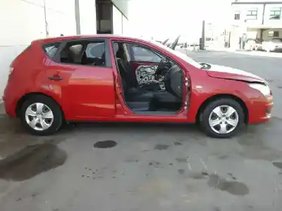 Veicolo di demolizione hyundai i30 (fd) 1.6 crdi dell'anno 2007 alimentato d4fb