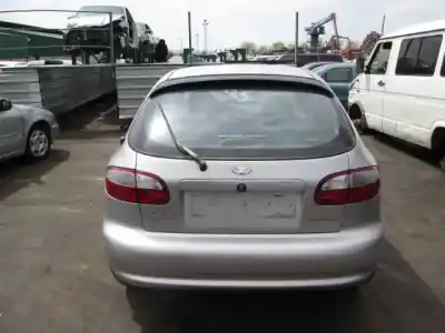 Veicolo di demolizione daewoo lanos 1.6 cat dell'anno 1998 alimentato a16dms