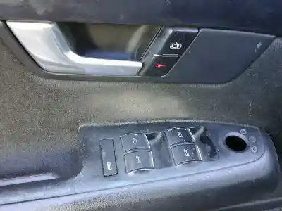 Sloopvoertuig audi a4 avant (8e) 1.8 t quattro van het jaar 2001 aangedreven avj