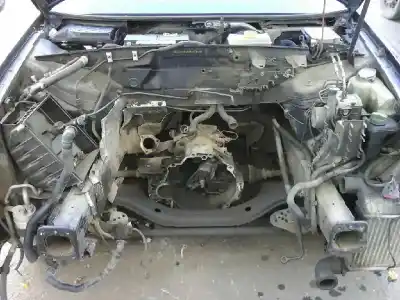 Sloopvoertuig audi a4 avant (8e) 1.8 t quattro van het jaar 2001 aangedreven avj