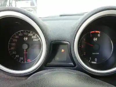 Здавання транспортного засобу alfa romeo 156 2.4 jtd 20v distinctive року 2004 потужний 841g000