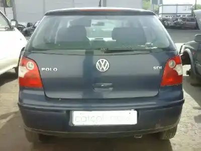 Scrapping Vehicle volkswagen polo (9n1) match of the year 2004 powered asy