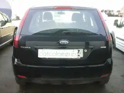 Veículo de Sucata ford fiesta (cbk) ghia do ano 2005 alimentado hhja