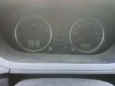 Veículo de Sucata ford fiesta (cbk) ghia do ano 2005 alimentado hhja