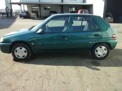 Veículo de Sucata citroen saxo 1.5 diesel do ano 1999 alimentado vjz