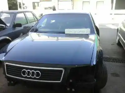 Здавання транспортного засобу AUDI A8 (D2) 4.2 V8 40V року 1998 потужний AUW