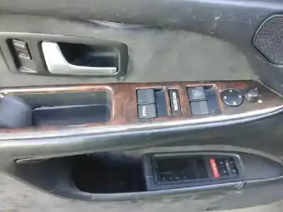 Здавання транспортного засобу audi a8 (d2) 4.2 quattro року 1998 потужний abz