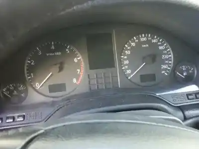 Здавання транспортного засобу audi a8 (d2) 4.2 quattro року 1998 потужний abz