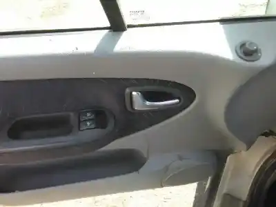 Здавання транспортного засобу renault                                            scenic rx4 (ja0)                                                                                                                                                                                                                                           2.0 16v року 2000 потужний f4r c7