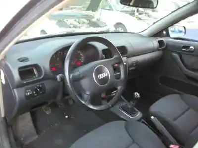 Здавання транспортного засобу audi a3 (8l) 1.6 ambiente року 2001 потужний avu