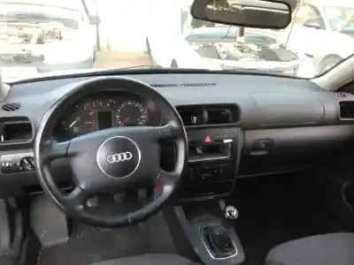 Здавання транспортного засобу audi a3 (8l) 1.6 ambiente року 2001 потужний avu