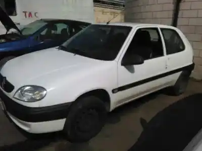 Veículo de Sucata citroen saxo 1.1 sx do ano 2002 alimentado hfx