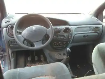 Здавання транспортного засобу renault scenic (ja..) 1.9 dti diesel cat року 1999 потужний f9q