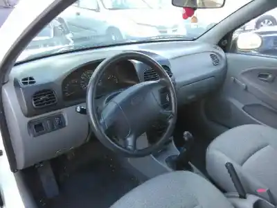 Veículo de Sucata kia rio 1.3 cat do ano 2001 alimentado 