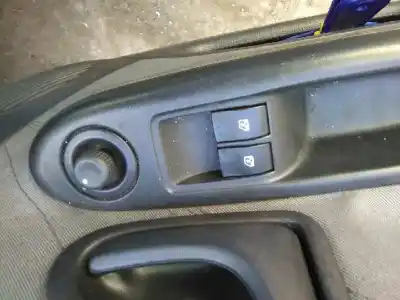 Здавання транспортного засобу renault clio ii fase ii (b/cb0) g/d4f b7 року 2001 потужний d7f g746