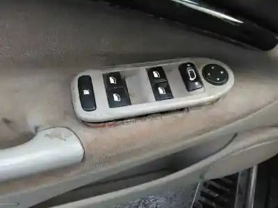 Veicolo di demolizione citroen c5 berlina sx (e) dell'anno 2006 alimentato 9hy