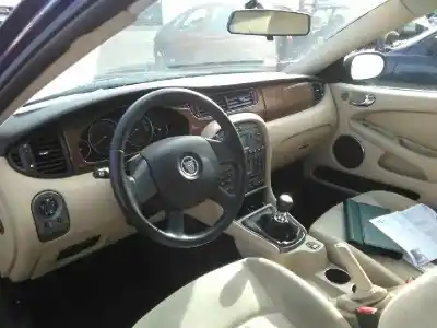 Veículo de Sucata jaguar x-type 2.0 diesel cat do ano 2004 alimentado 6b