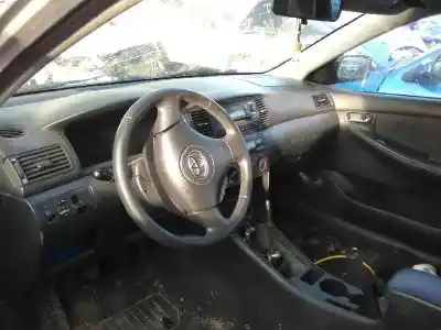 Scrapping Vehicle toyota corolla (e12) 2.0 d-cat of the year 2003 powered 1cd-ftv