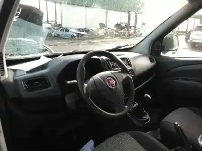 Veículo de Sucata fiat doblo cargo basis kasten do ano 2011 alimentado 199a3000