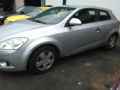 Veículo de Sucata kia cee´d active do ano 2008 alimentado g4fc