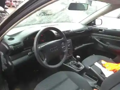 Veículo de Sucata audi a4 berlina (b5) 1.8 do ano 1995 alimentado adr