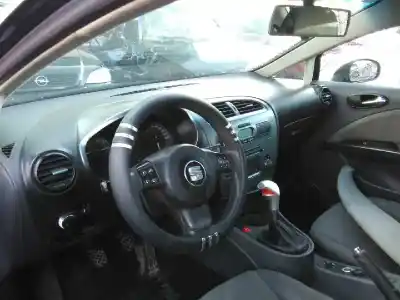 Veículo de Sucata seat leon (1p1) 1.9 tdi do ano 2007 alimentado bxe