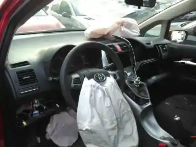 Scrapping Vehicle toyota auris (_e15_) 1.4 d-4d (nde150_) of the year 2012 powered 1nd