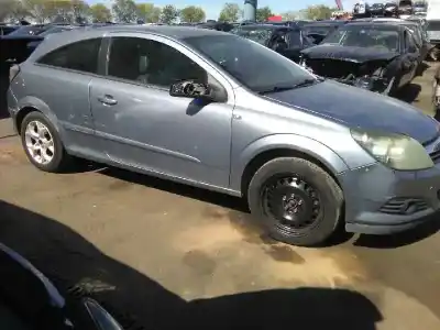 Здавання транспортного засобу opel astra gtc cosmo року 2005 потужний z19dt