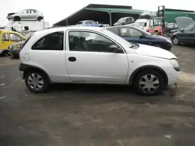 Veicolo di demolizione OPEL CORSA C (X01) 1.7 DTI (F08 F68) dell'anno 2002 alimentato Y17DT