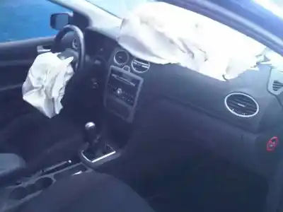 Veículo de Sucata ford focus berlina (cap) 1.6 cat do ano 2006 alimentado hxda