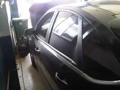 Veículo de Sucata ford focus berlina (cap) 1.6 cat do ano 2006 alimentado hxda